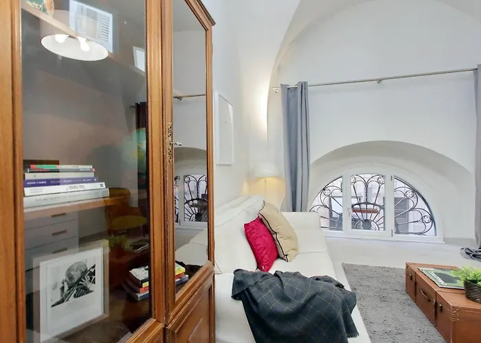 Ponte Cavour Apartment